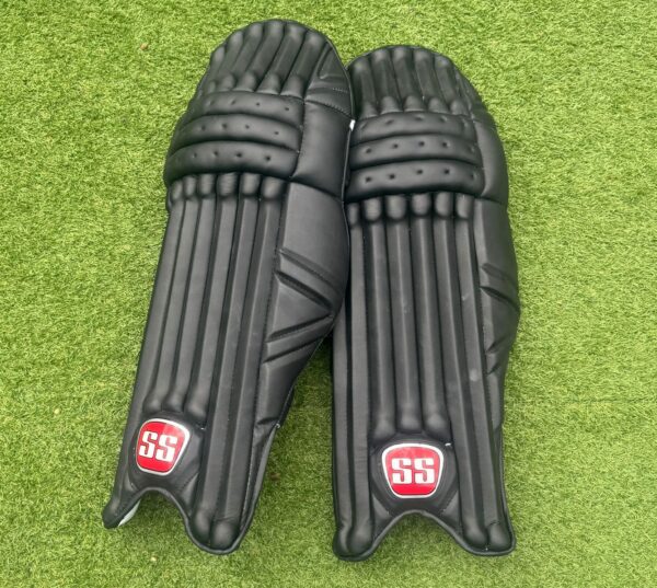 ss black colour cricket batting pads