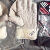 ss keeping gloves
