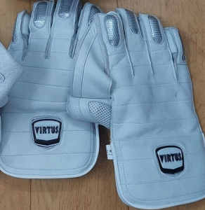 cricket wicket keeping gloves