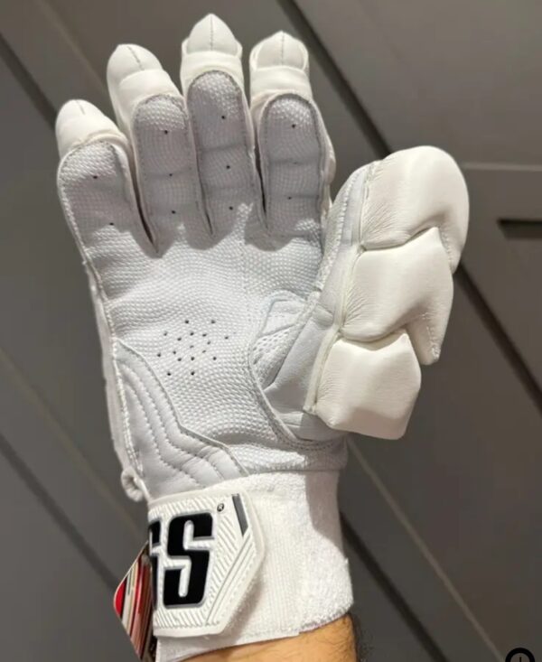 ss super test white batting gloves