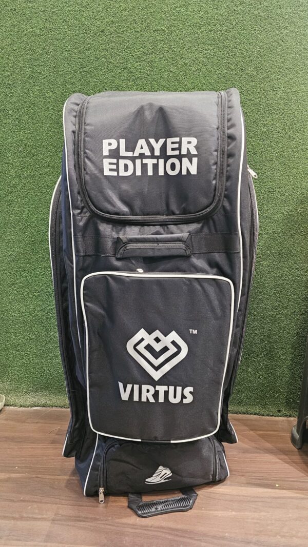 virtus wheelie cricket kitbag