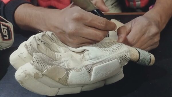 cricket batting gloves repair