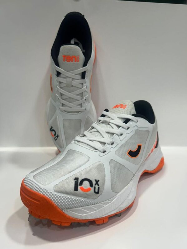 tenxu cricket metal spikes shoes